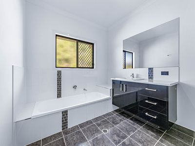 8 Mount Marlow Rise, Mount Marlow