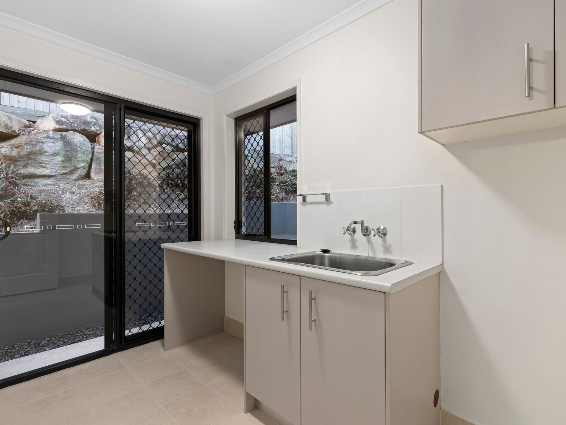 6 Lachlan Drive, Wakerley