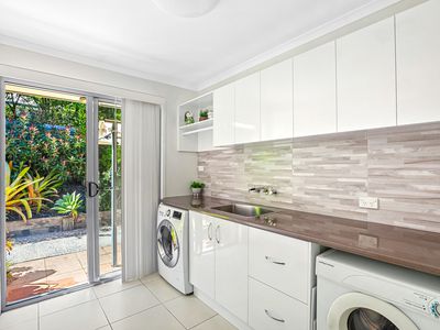 4 Dollarbird Drive, Pomona