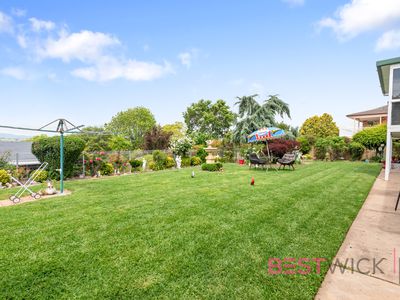 15 Beavis Place, Llanarth