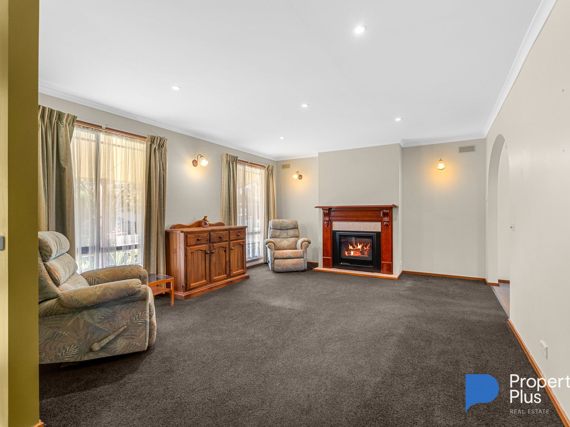25 Deakin Drive, Flora Hill