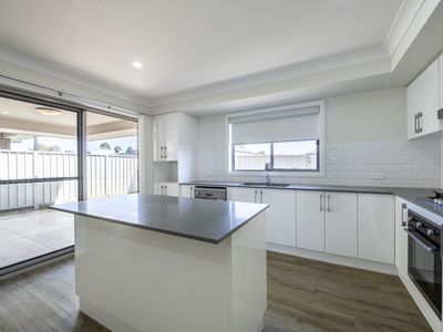 14 Ebor Way, Dubbo