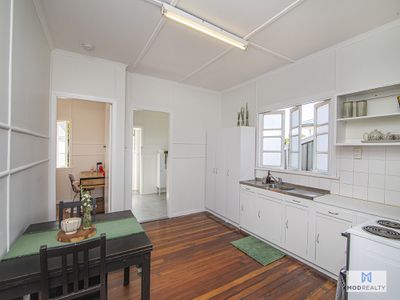 202 Glebe Road, Booval