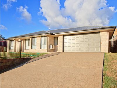 9 Dartmouth Close, Clinton