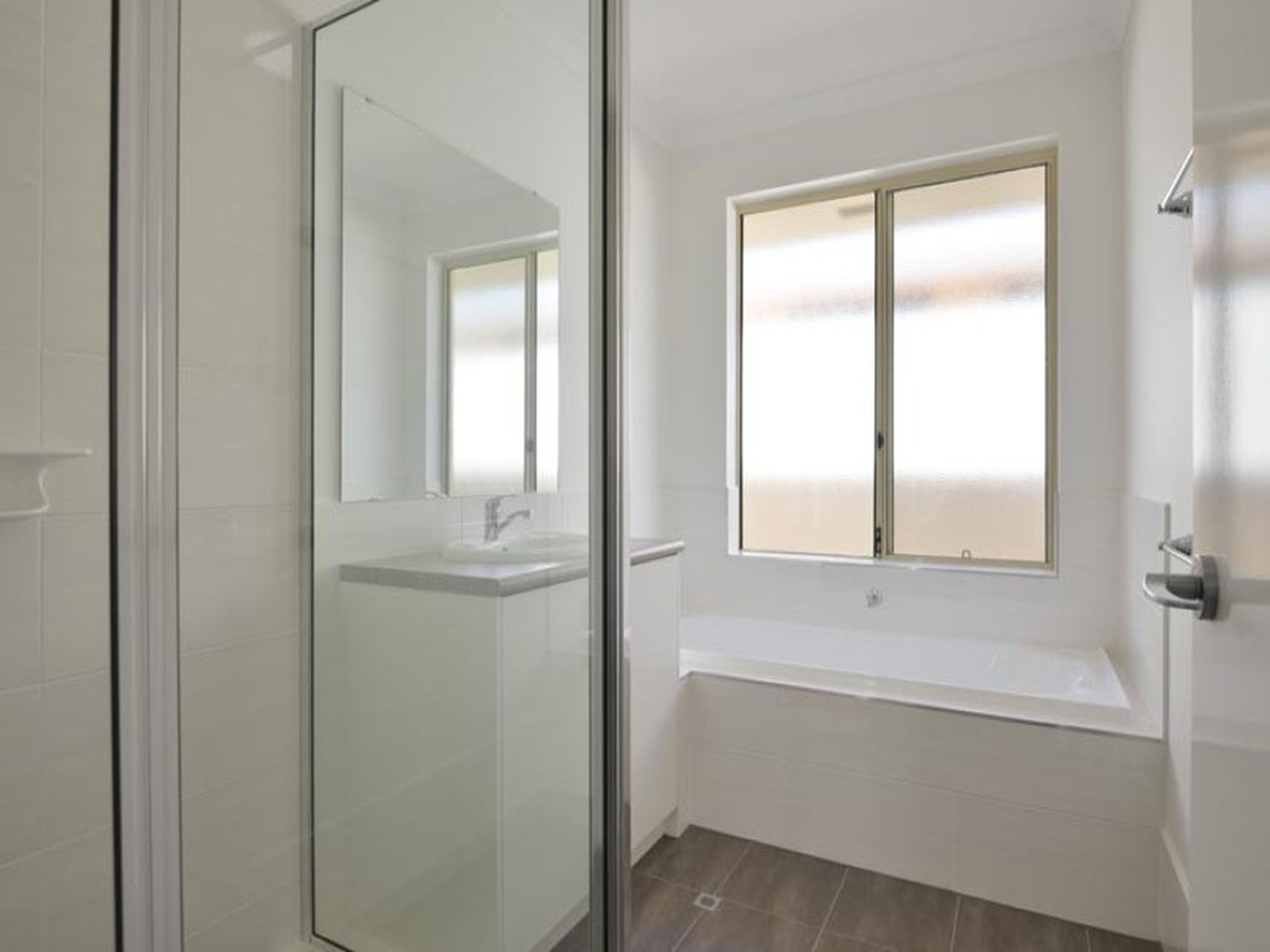 30 Tindals Crescent, Hannans