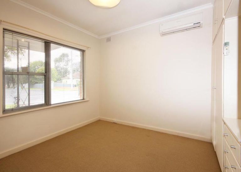 5 / 16 Sandison Terrace, Glenelg North