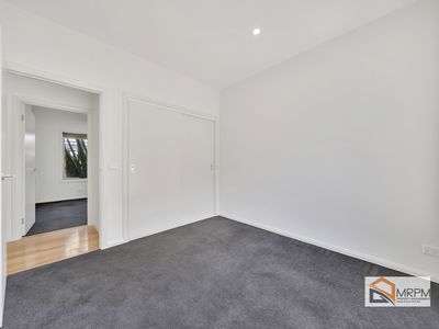 1 / 3 Rhodes Parade  , Pascoe Vale