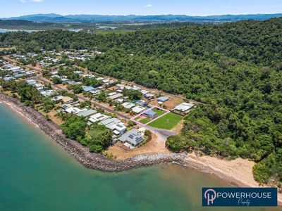 27 Feldt Street, Flying Fish Point