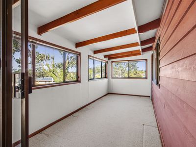 27 Torquay Drive, Lake Tabourie