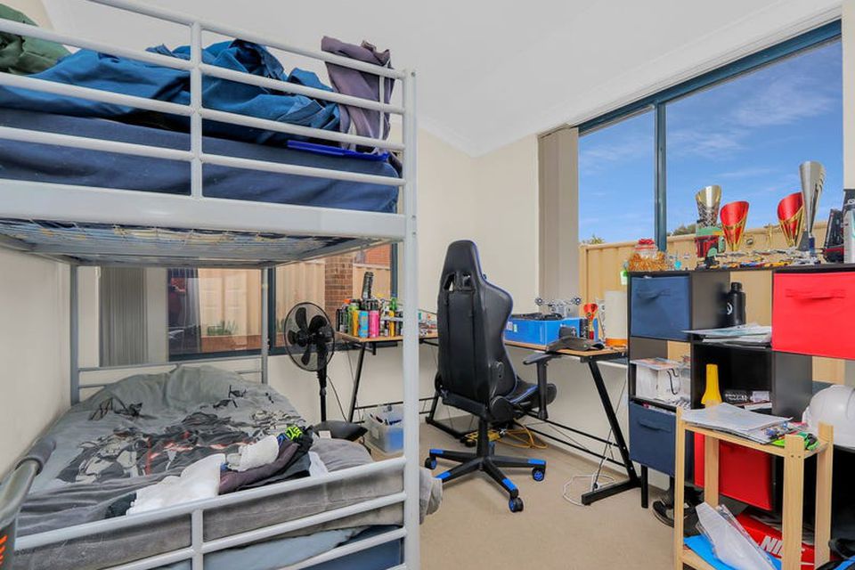 6 Coorong Turn , Warnbro