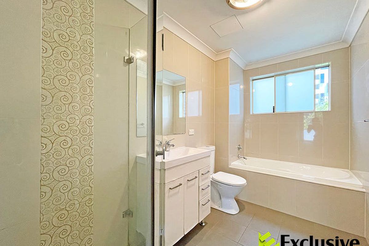 7 / 4 Bridge Road, Homebush