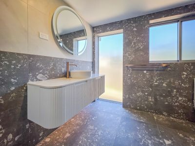 2 / 508 Beach Road, Denhams Beach