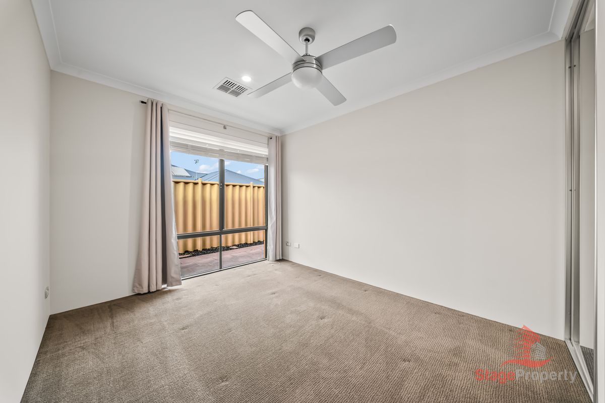 18 Blossom Chase, Aubin Grove