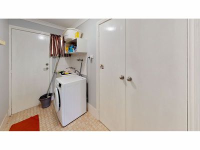 6 Magpie Close, Dubbo