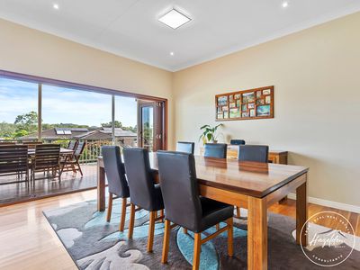 27 Jordana Place, Glass House Mountains