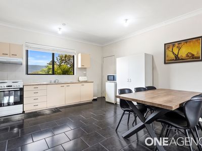 4 / 4 Avondale Road, Dapto