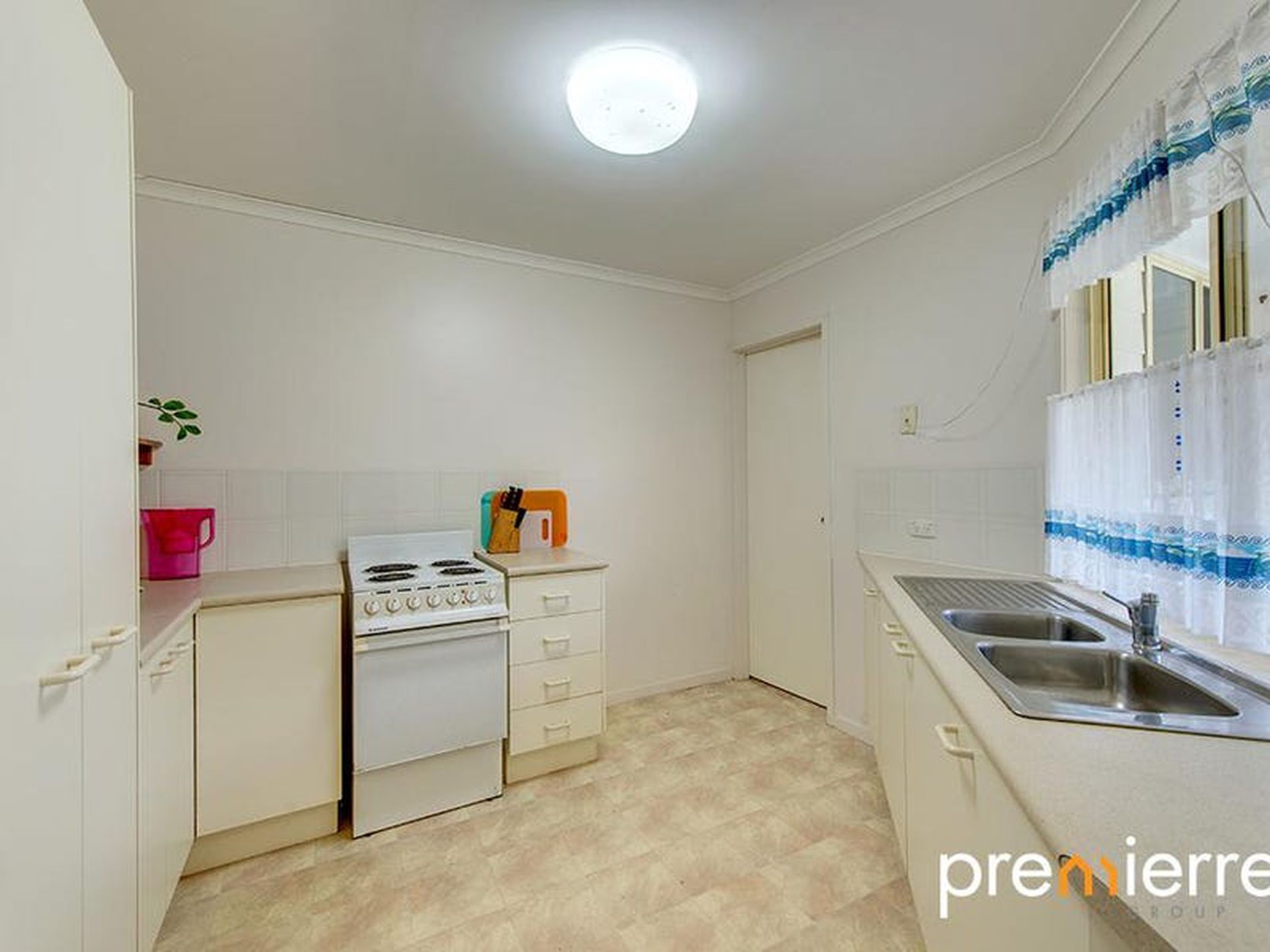 5 Bernadette Crescent, Rosewood