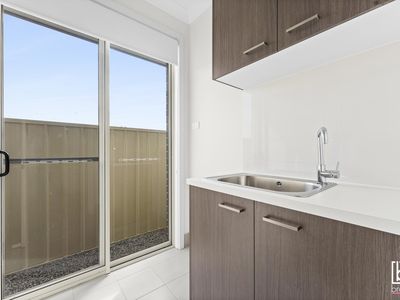 5 McEnery Close, Hamlyn Terrace