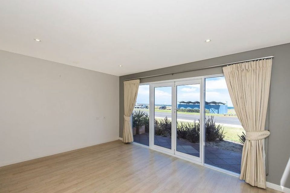2 / 216 Arcadia Dr, Shoalwater