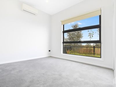 2/59 Gilded Road, Werribee