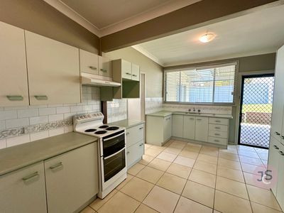 35 Kline Street, Weston
