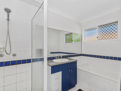 14 Lakewood Avenue, Kirwan