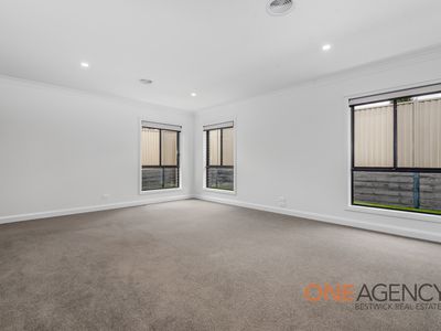 2 Dillon Drive, Kelso