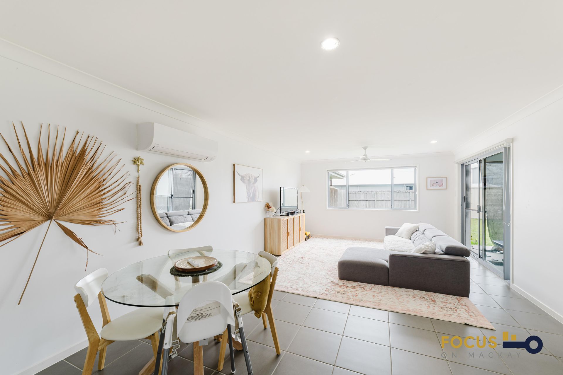 31 a & b Primavera Boulevard, Beaconsfield