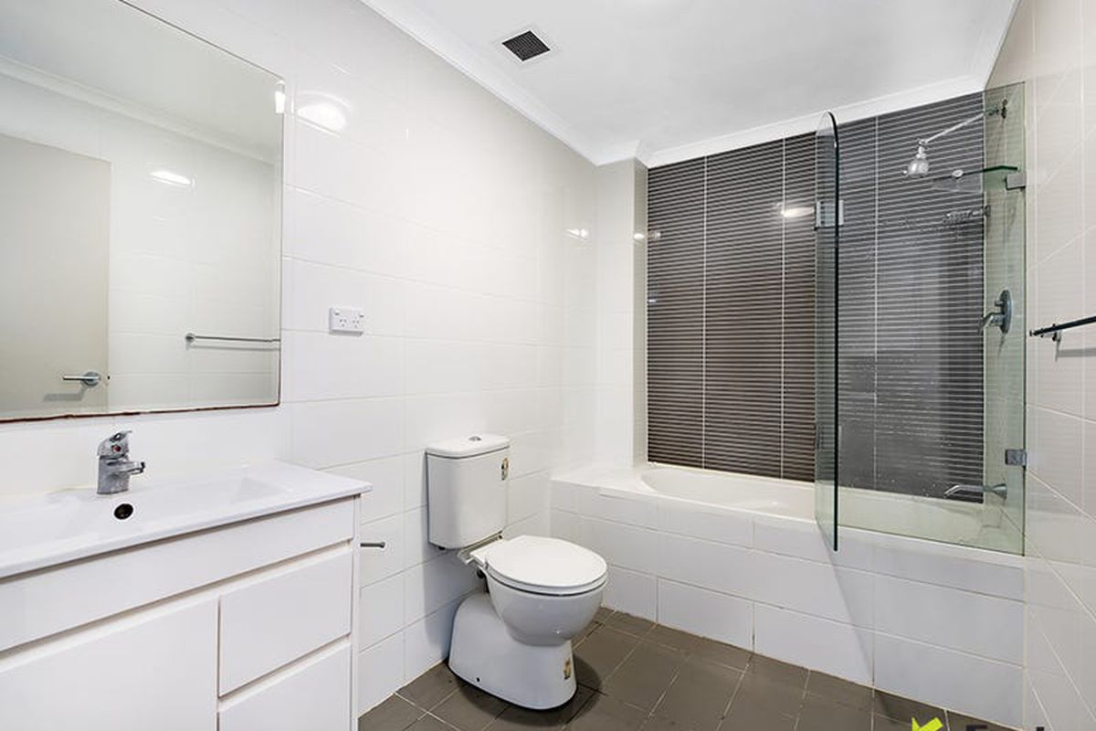 12 / 40-42 Henley Road, Homebush