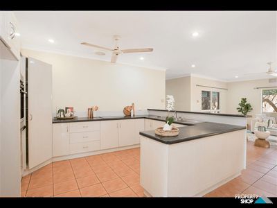 8 Beagle Close, Bentley Park