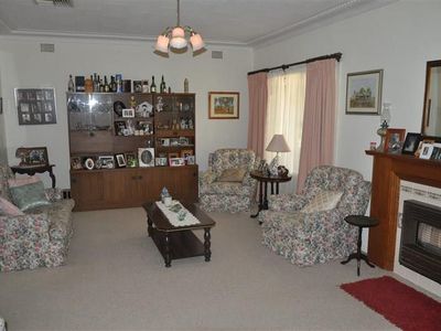 2 Brenner St, Forbes