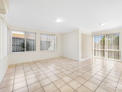 8 Ensign Street, Carindale