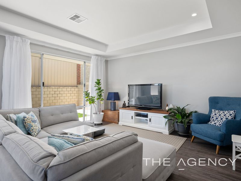 21 Rakitno Close, Lake Coogee