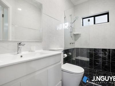 2 Yeronga Close, St Johns Park