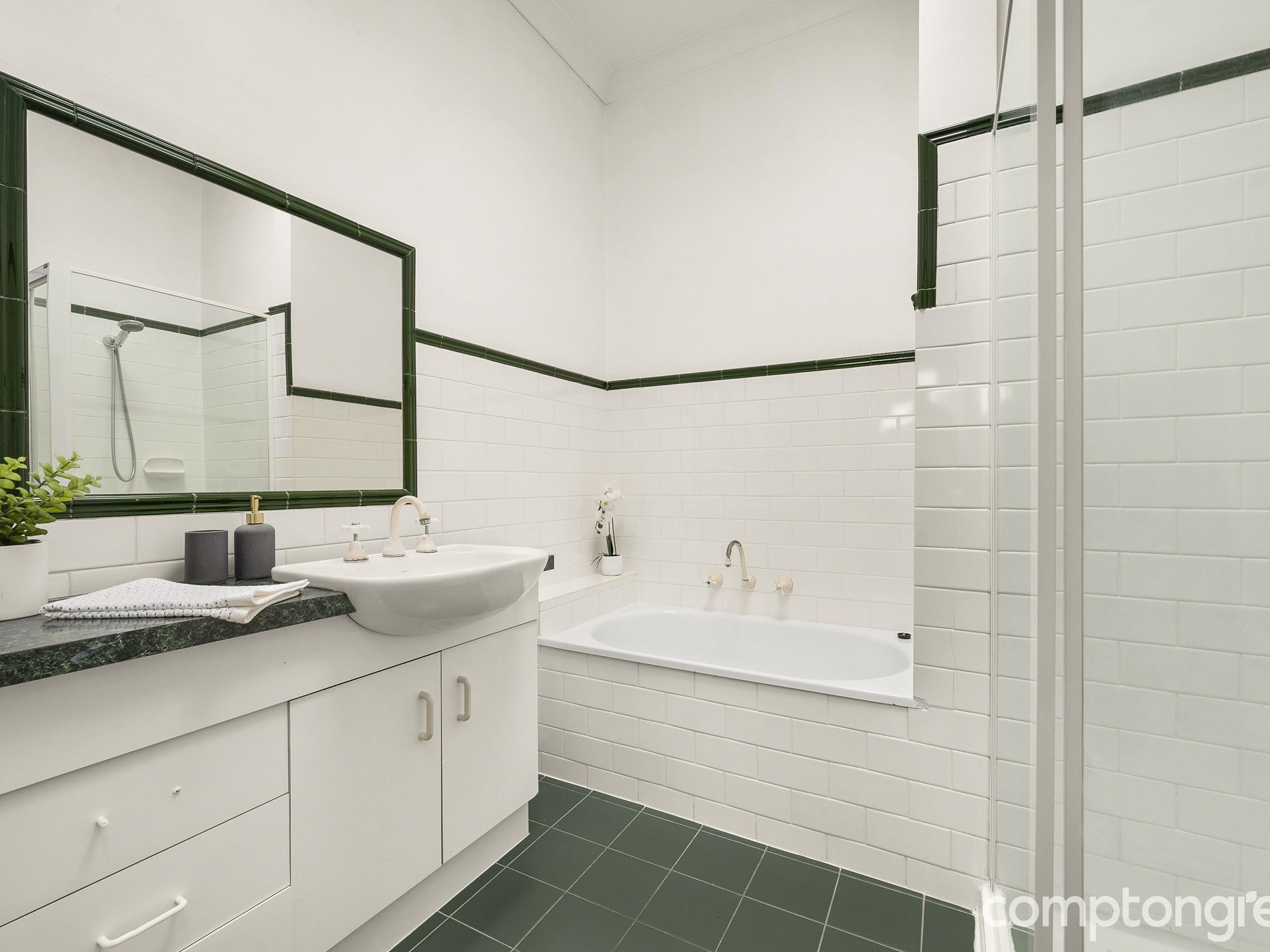 4 / 176 Cecil Street, Williamstown
