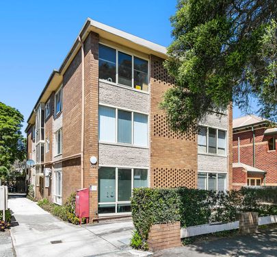 11 / 125 Ferguson Street, Williamstown