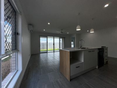 13 Venice Cres, Redbank