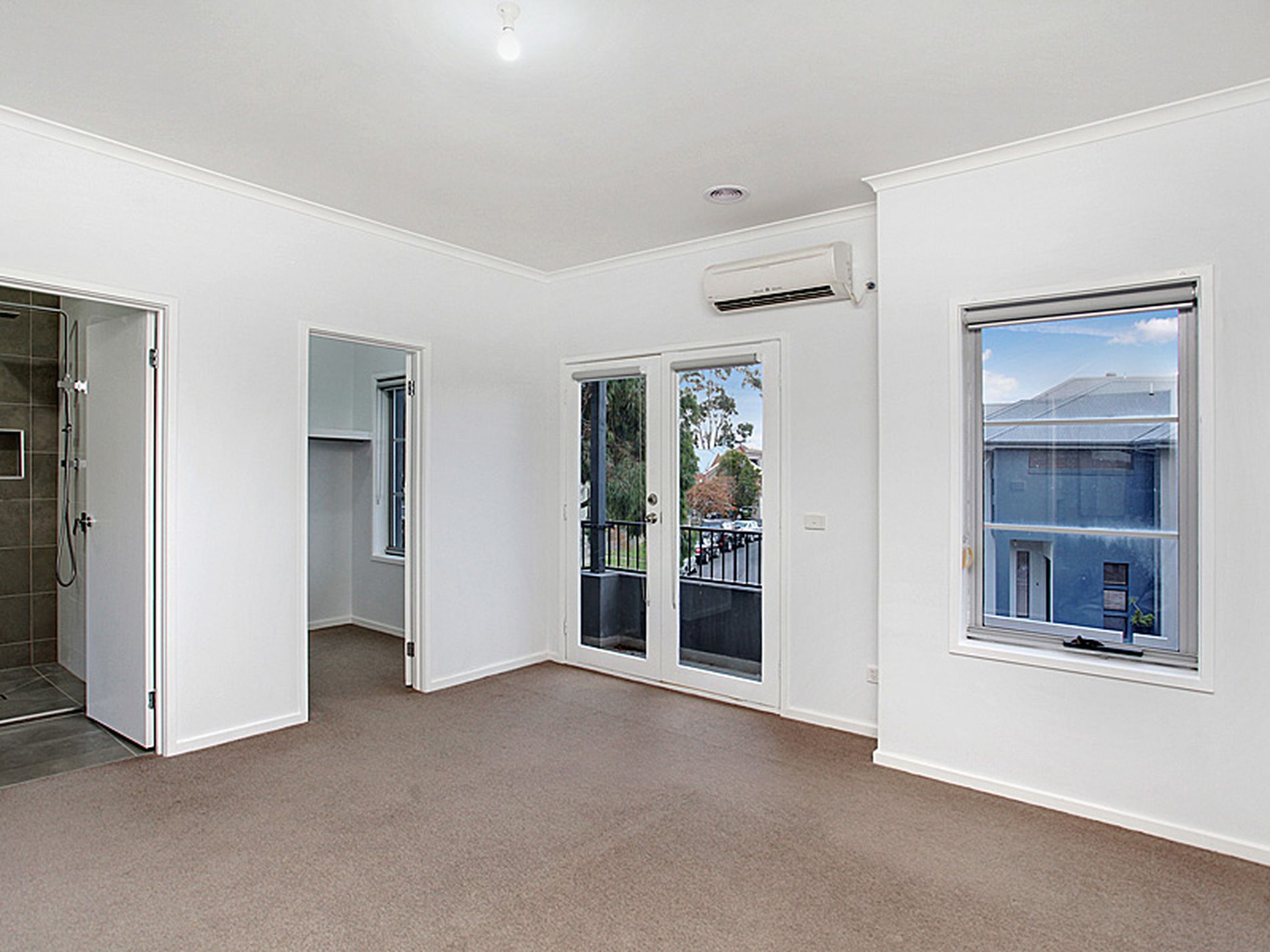 143 John Liston Drive, Newport