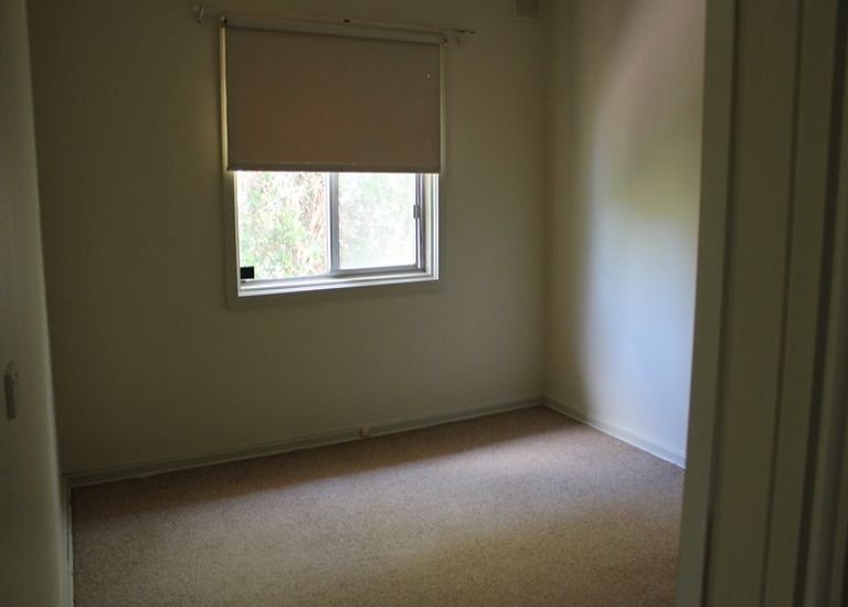 9 / 225 Seacombe Road, South Brighton