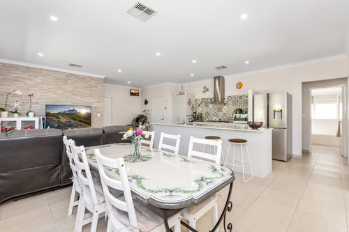 24A Brandon Way, Lynwood