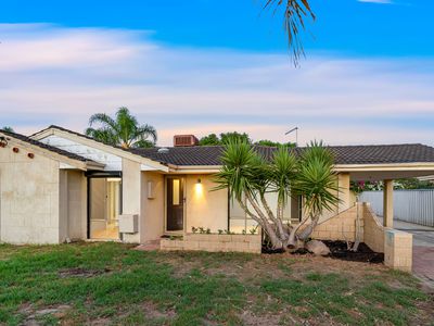 39 Lakemba Way, Waikiki