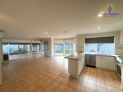 12 Sorrento Avenue, Point Cook
