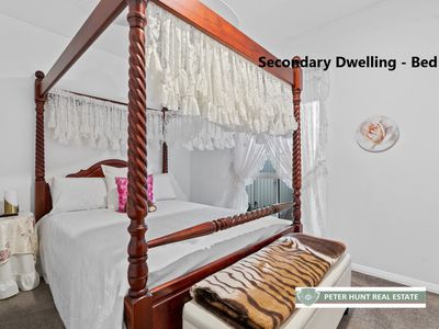 15 Albert Kench Place, Buxton