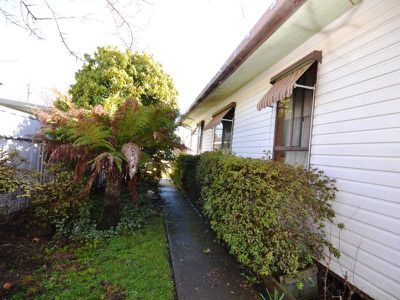 72 Lakeside Avenue , Mount Beauty