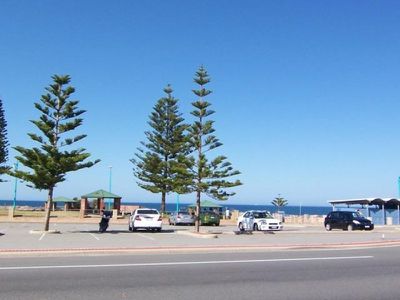 72 June Road, Safety Bay