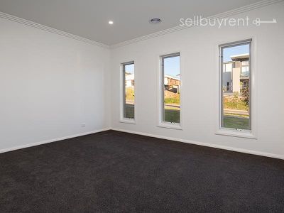 11 KESTREL CIRCUIT, Wodonga