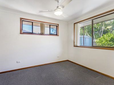 3 Reka Way, Ocean Shores