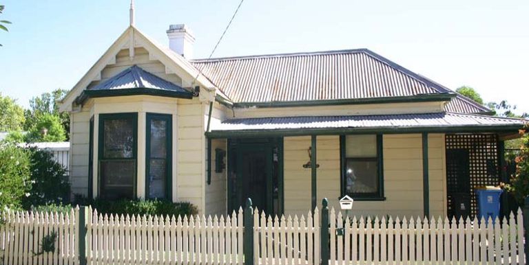 14 Brock Street, Euroa