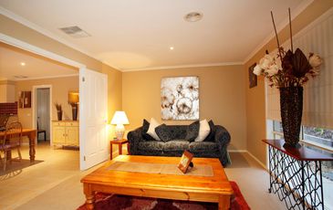 39 Fieldstone Boulevard, Beaconsfield