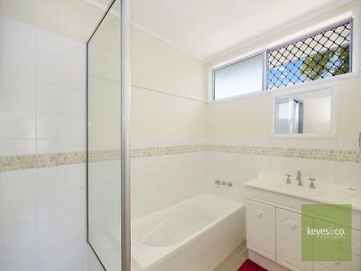 13 Chauncy Crescent, Douglas